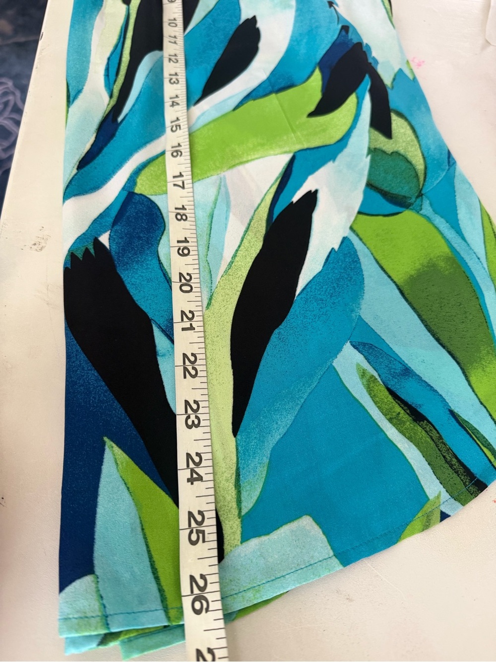 DKNY Teal Blue and Green V-Neck Sleeveless Top - Picture 10 of 11